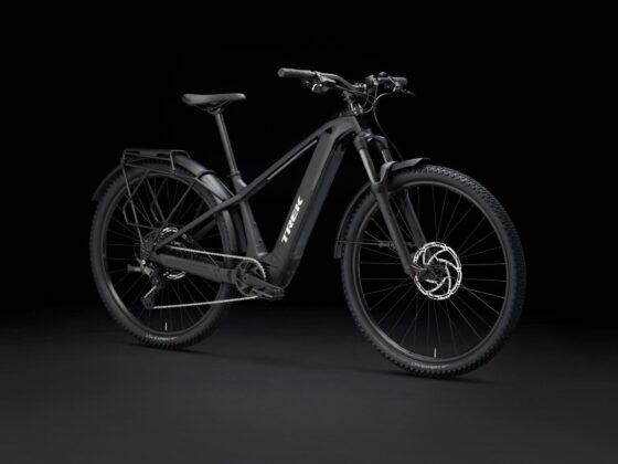 Trek Powerfly+ 4 Equipped 800 Wh Gen 5 GLOSS DARK STAR/MATTE DARK WEB 2026