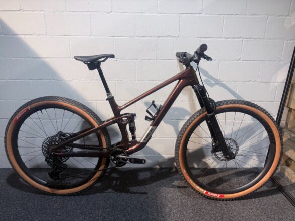Trek Top Fuel 9.9 X0 AXS Gen 4 DEMO AXINITE FLIP 2026