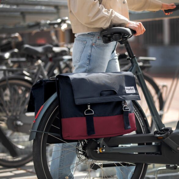 artPic_public_L_2834273.jpg Urban Proof fietstas dubbel 40L recycled rood grij Bordeaux/grijs