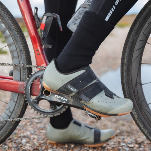 artPic_public_L_4828477.jpg Gripgrab Lightweight Waterproof Sock Black
